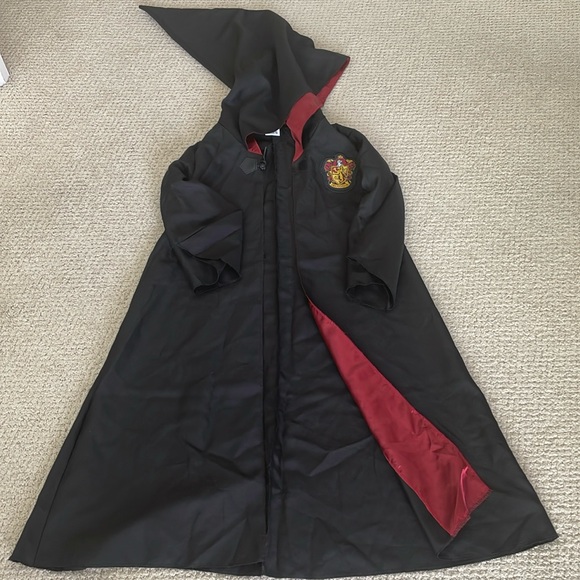 Hermione Dress and Gryffindor Robe (Harry Potter) - Picture 1 of 7